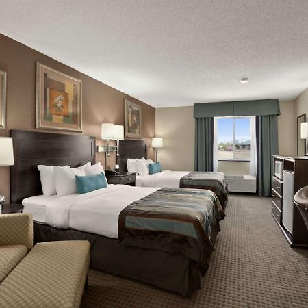 Wingate By Wyndham Pueblo Hotel Kültér fotó