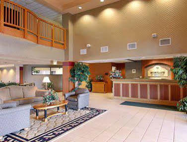 Wingate By Wyndham Pueblo Hotel Kültér fotó